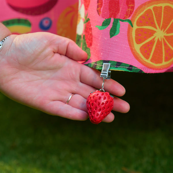 Clip on Tablecloth Weights / Strawberry