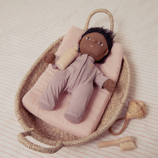 Doll Nyla Basket